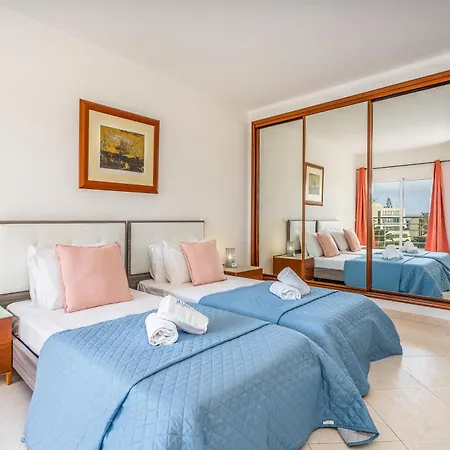 Por-do-sol ألفور